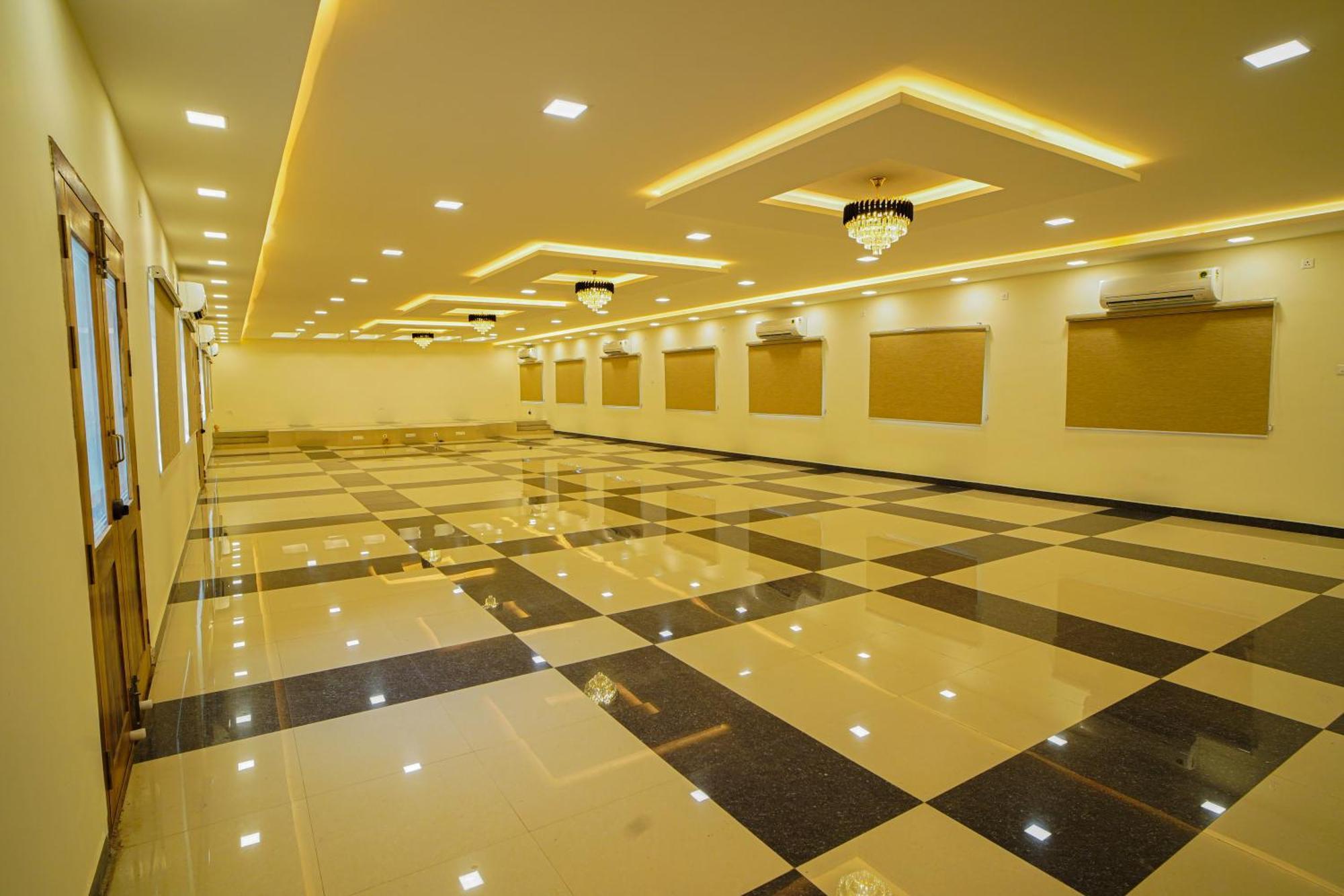 Tpc Camphor Tiruchirappalli Exterior foto