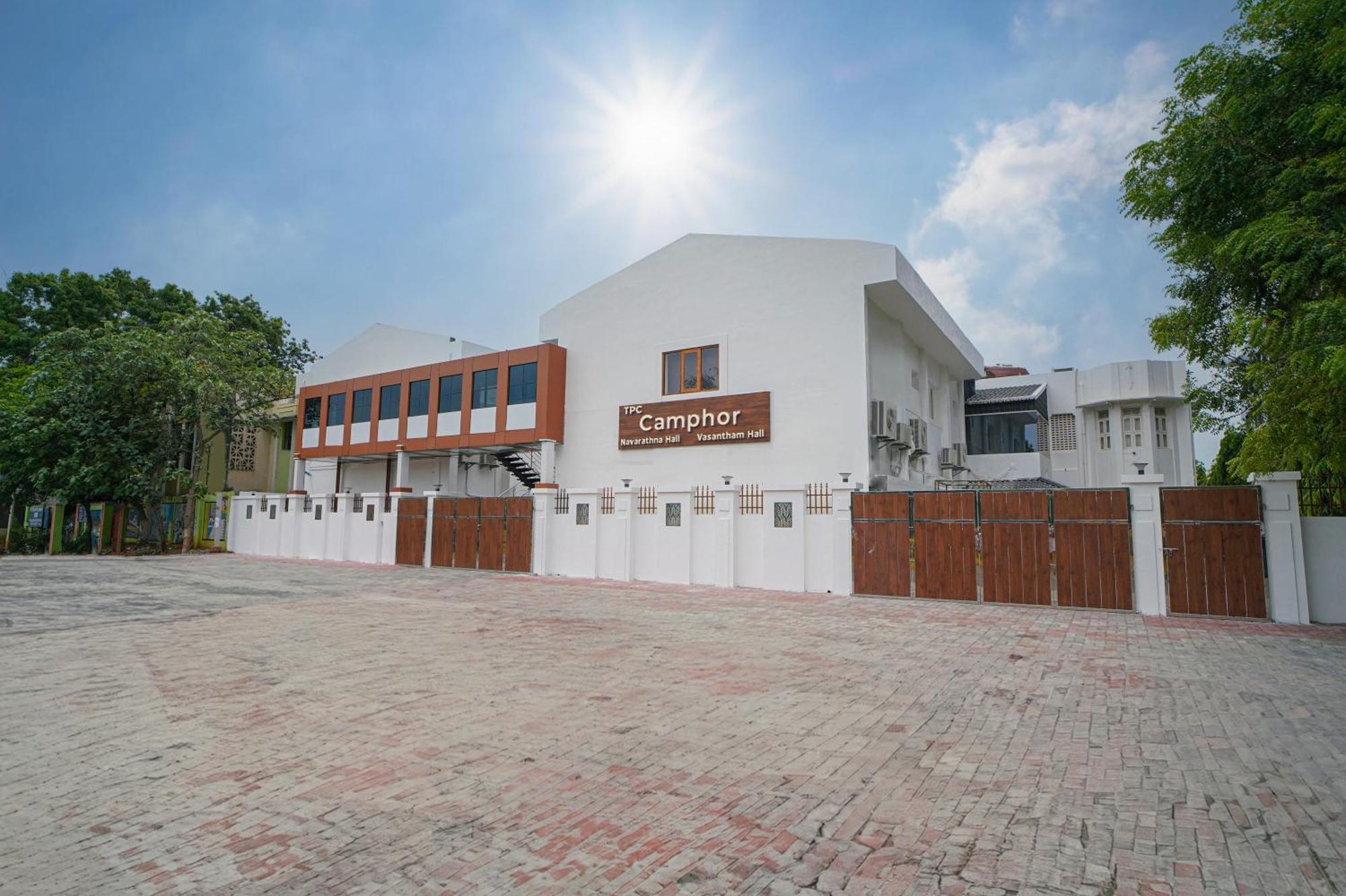 Tpc Camphor Tiruchirappalli Exterior foto